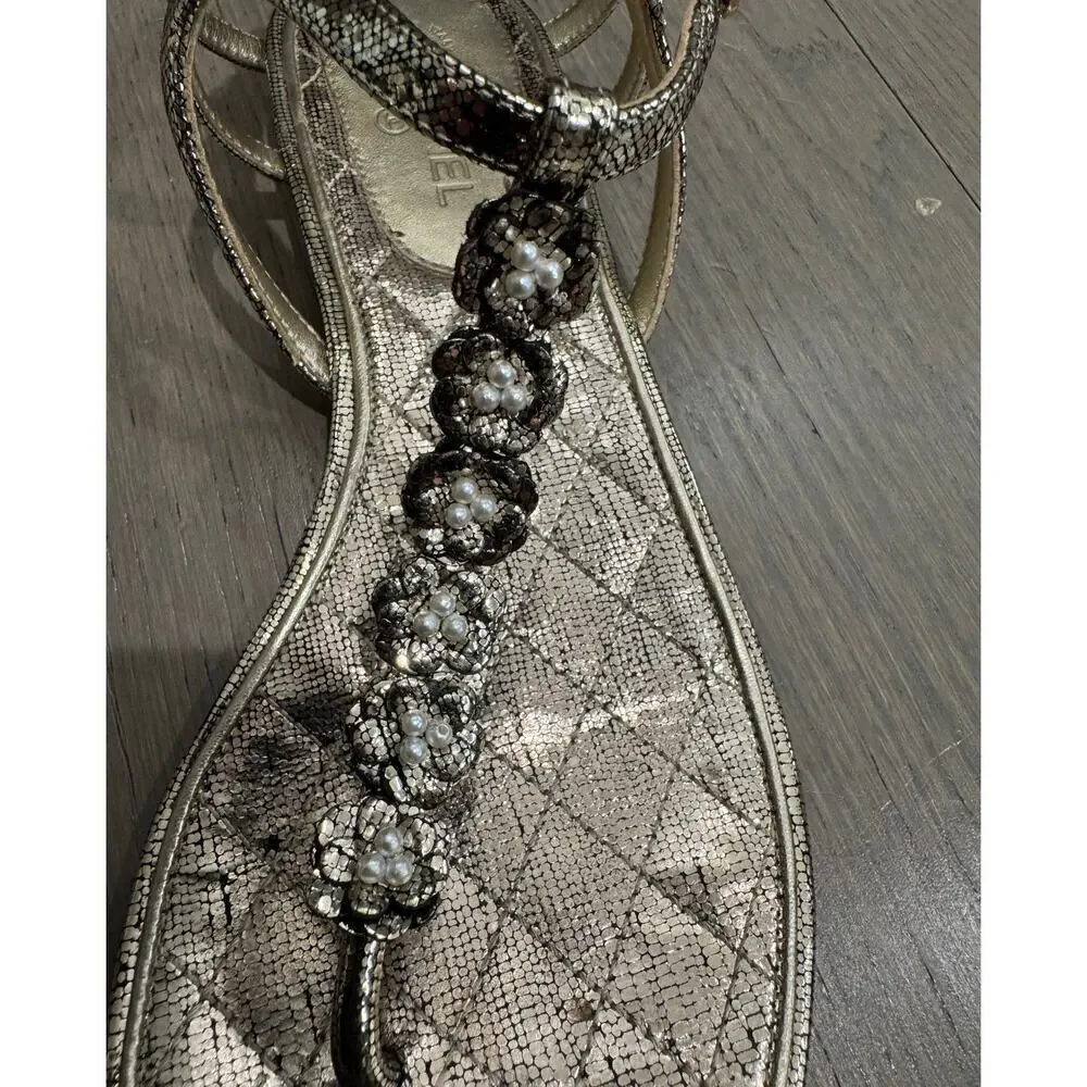 Chanel 38C Pewter Silver Oxidized Silver Thong Sandals Pearl Flower Camellia
